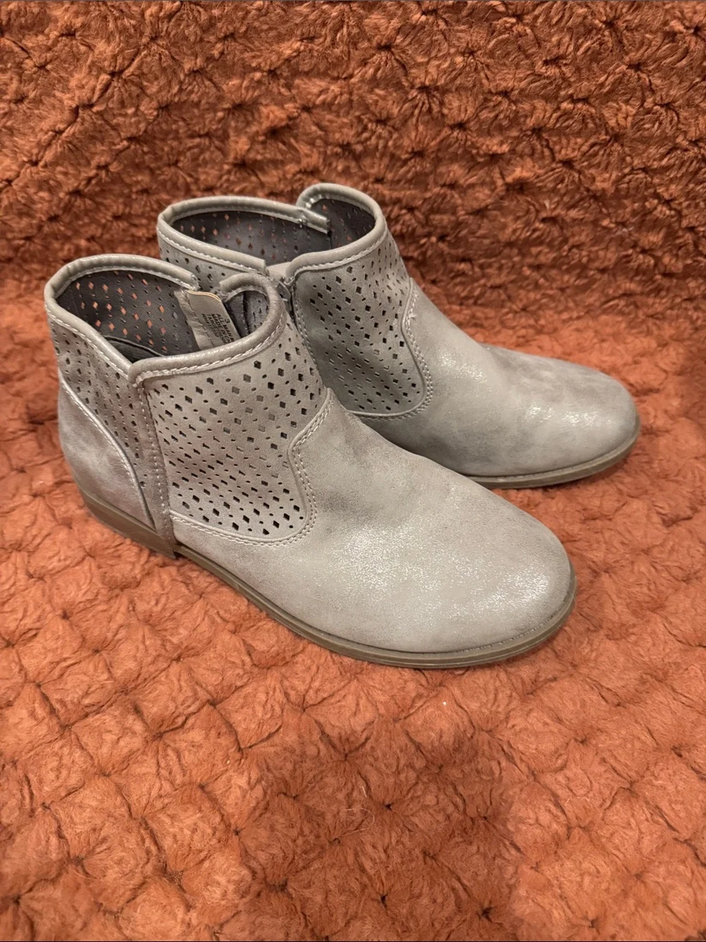 Kids Cat & Jack Silver Gray Perforated Ankle Boots